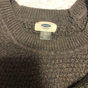 Old navy sweater